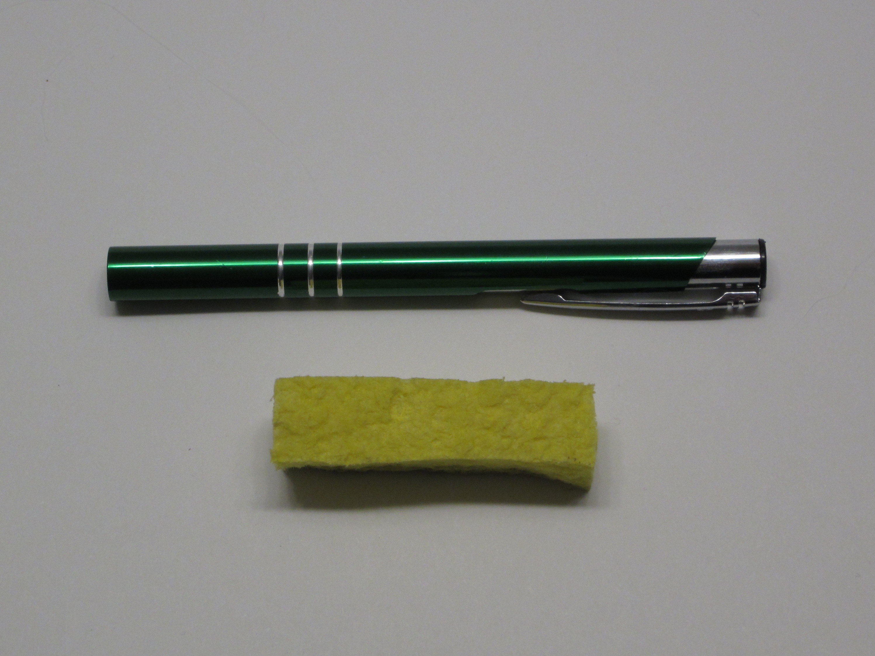 How to Make a Stylus With a Few Household Supplies