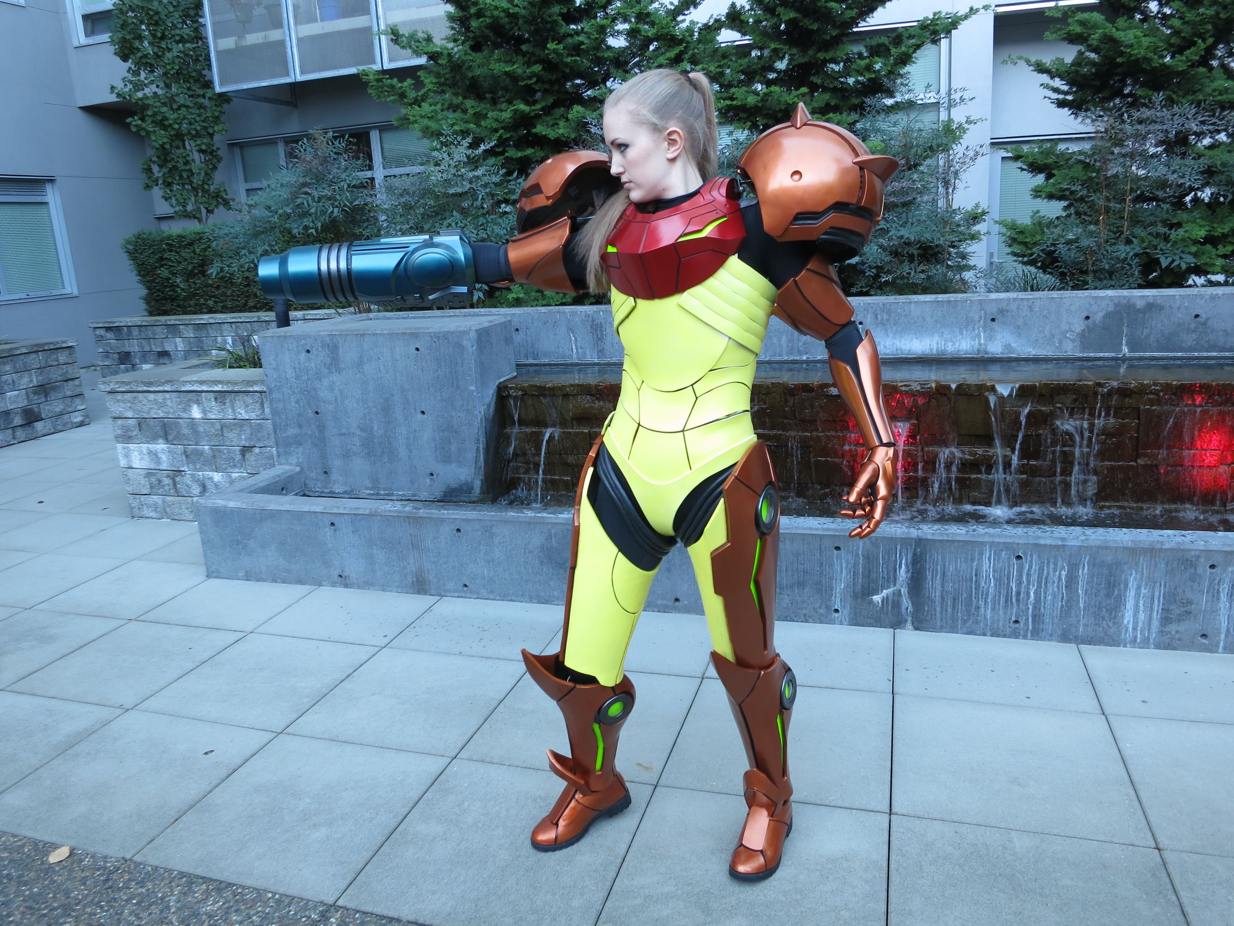 samus aran varia suit helmet