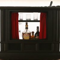 Old TV Becomes a Bar!