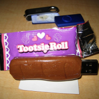 Tootsie Roll Flash drive