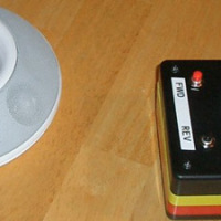 Homebrew iPod remote allows for easy control for the visually impaired