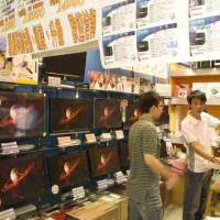 Haggling for Asian electronics