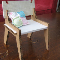 DIY: Green Dollhouse Furniture