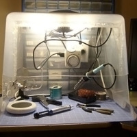 Hacker’s soldering station