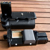 Hacking a Canon Battery Grip