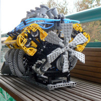 LEGO V8, 32 valve engine