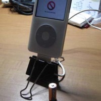 DIY: iPhone Binder Clip Dock