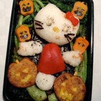 Halloween zombie kitty bento