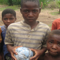 Kids in Malawi make toys from junk