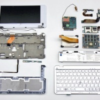 alt.CES Sony Vaio P dissected