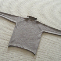 How-To: Resize an 80’s Sweater