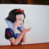 Snow White and the Apple