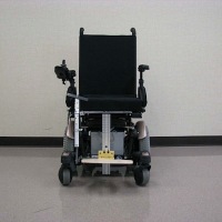 Self-movable wheelchair footrest mod