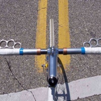 Knuckle-duster handlebars