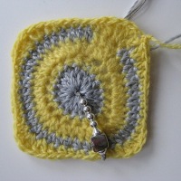 Crochet potentiometers