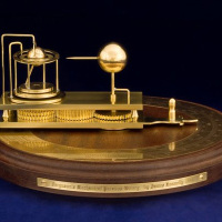 Orrery based on Ferguson’s “mechanical paradox”