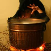 How-To: Spooky Witch’s Cauldron