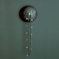 Catena clock tells time with a chain