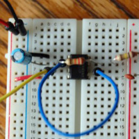 How-to: Using a 555 timer as an external clock for the Arduino