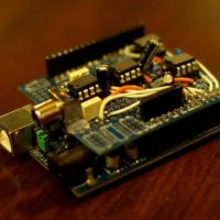 Eye shield gives your Arduino an eye