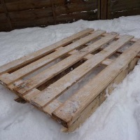 How-To: Sled from wooden pallet