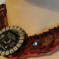 SparkL Motion, an Arduino-powered ribbon necklace