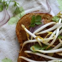 Recipe: Satay-spiced peanut butter sandwich