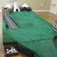 Variable-terrain putting green