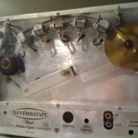 Tape reverb unit