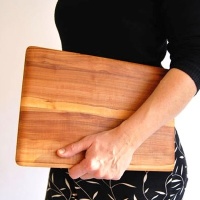 Macbook cutting board – The “Apple” cutting board