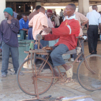 Knife sharpening bicycle