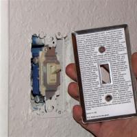 Make: Projects – Light switch time capsule