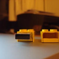 Yet another Lego USB flash drive mod