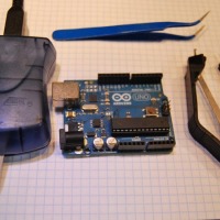 Make: Arduino — Replace and Re-Flash a Blown Microcontroller Chip