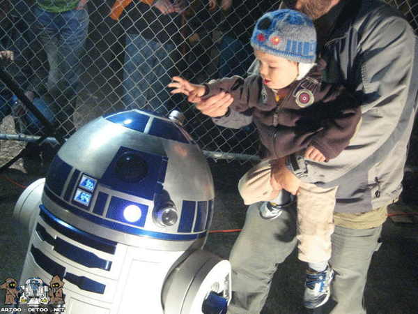 Maker Faire Bay Area: R2-D2 Builder Chris James Interview
