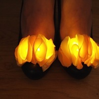 LED Shoe Clips Make Your Toes Twinkle