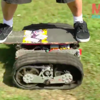Motorized and Ready for Off-Roading: Tread Skateboard