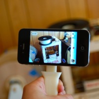 Collapsable iPhone Camera Handle