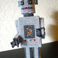 Diane Gilleland’s Supremely Awesome Plastic Canvas Robot