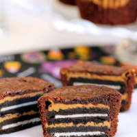 Recipe: Oreo and Peanut Butter Brownie Cakes
