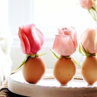 How-To: Eggshell Bud Vase