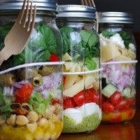 Mason Jar Salad Lunches