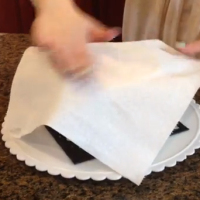How-To: Frost a Cake with a Paper Towel