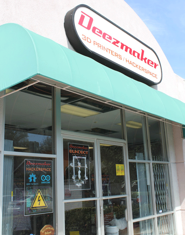 Deezmaker’s 3D Printer Store and Hackerspace in Pasadena
