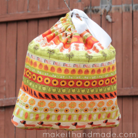 DIY Fabric Stay-Open Trick or Treat Bag