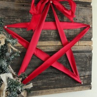 How-To: Reclaimed Wood and Ribbon Star Decoration