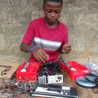 Young Maker Wows M.I.T.