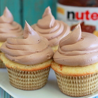 How-To: Nutella Buttercream Frosting