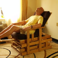 Transfomable Gliding Chair with Electric Actuator
