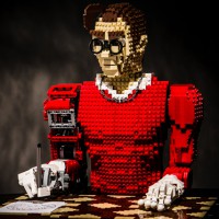 Legonardo, the Humanoid Pen Plotter Made Out of Lego